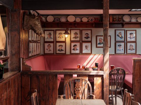 The New Inn Tresco Driftwood Bar 9