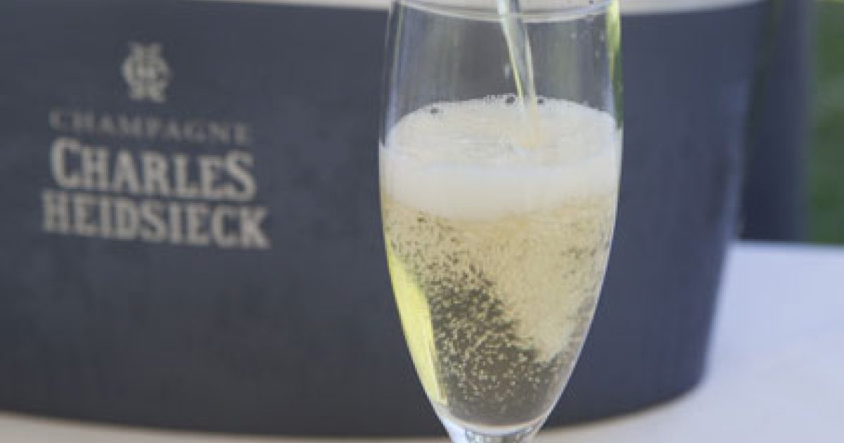 Champagne and Oysters Tresco Island